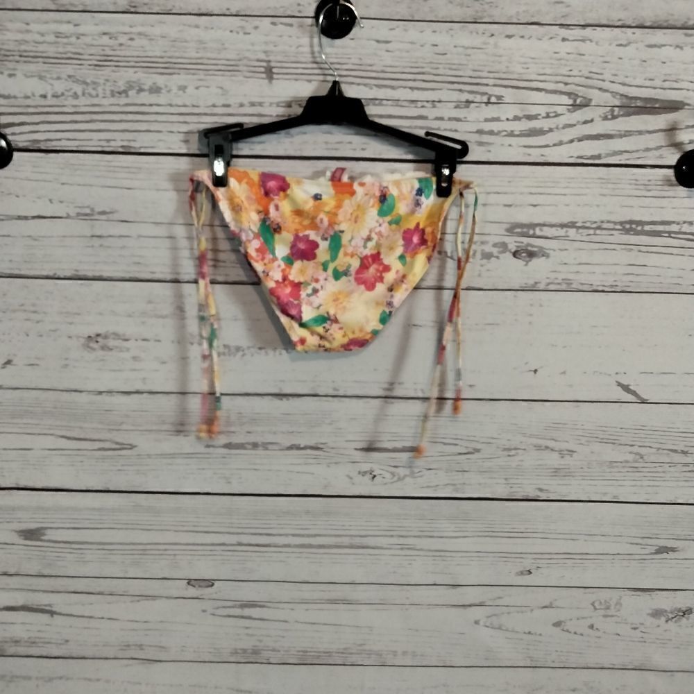 New Without tags. "Bikini Lab" woman's bikini bottoms